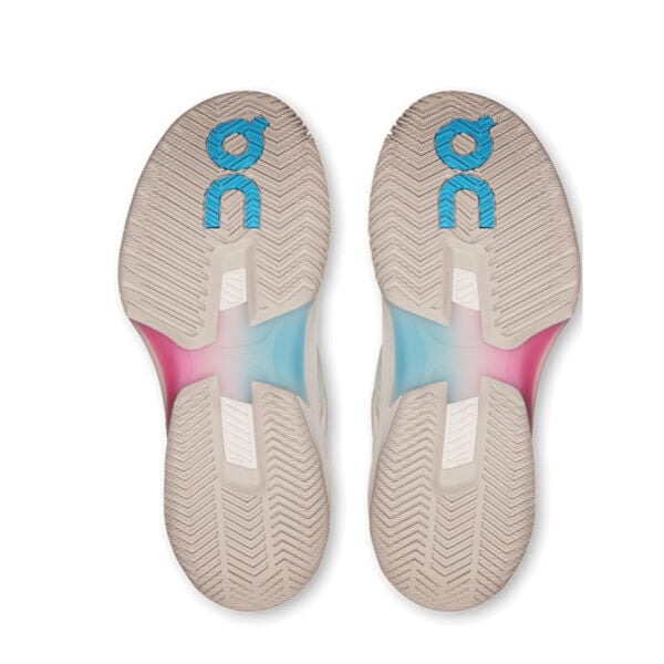 On The Roger Pro Fire Kadın Tenis Ayakkabısı – White/Pink (Hard Court)